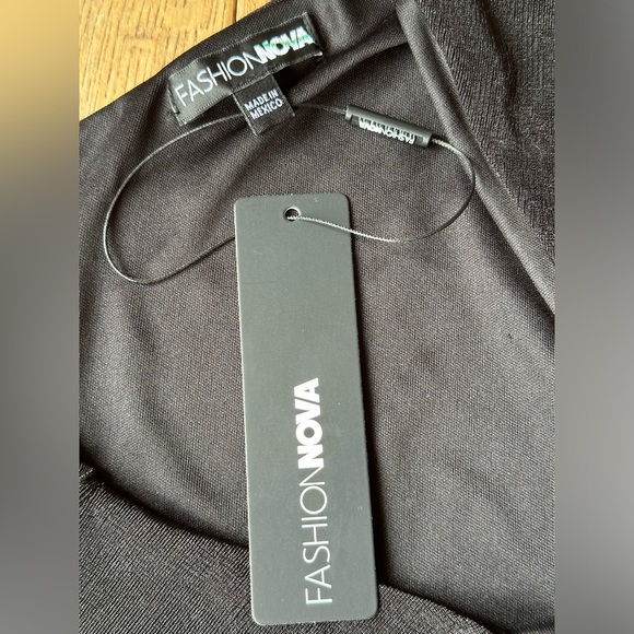 Fashion Nova Lana Slinky Maxi Dress size Large NWT - Picture 10 of 14